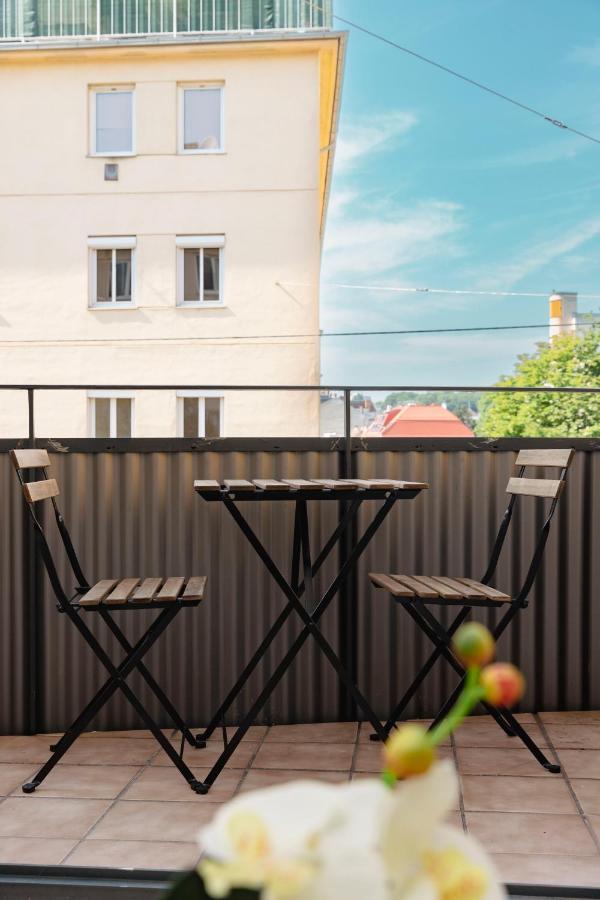 Beautiful 2-Bedroom Apartment Near Schoenbrunn Wien Exterior foto